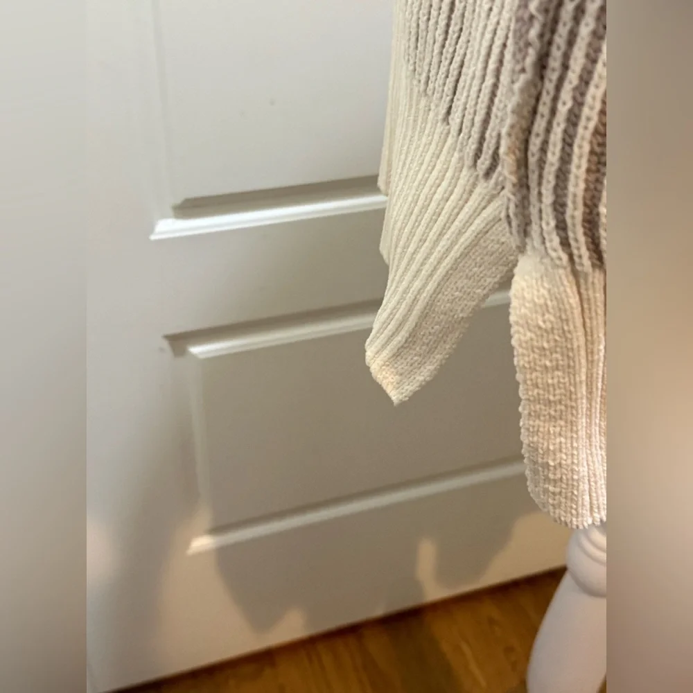 Altar’d State. Alison Matte Chenille Pullover. Taupe/Cream. Size Medium. - Picture 7 of 9